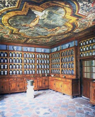Hôtel-Dieu de Tournus - pharmacie
